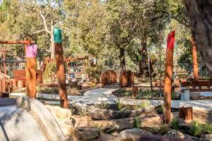 Rope Traverse | Challenge young adventurers with our dynamic Rope Traverse, featuring dual-rope design crafted with premium materials for exciting balance development and guided movement experiences. | VRI