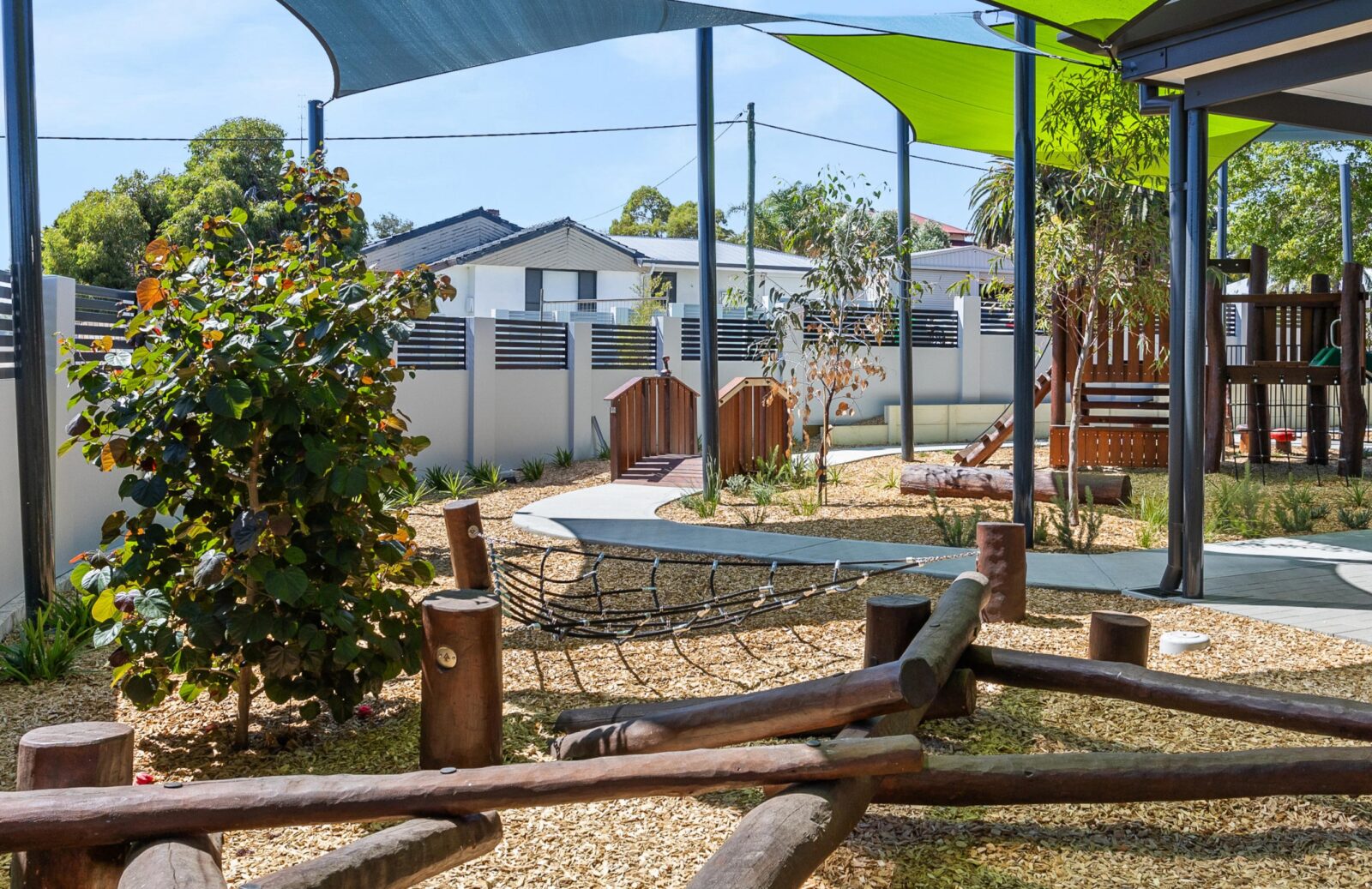Rope Net Triangle | Challenge adventurers with our versatile Rope Net Triangle, featuring premium combination play rope construction and adaptable Jarrah supports for endless climbing and social play opportunities. | VRI