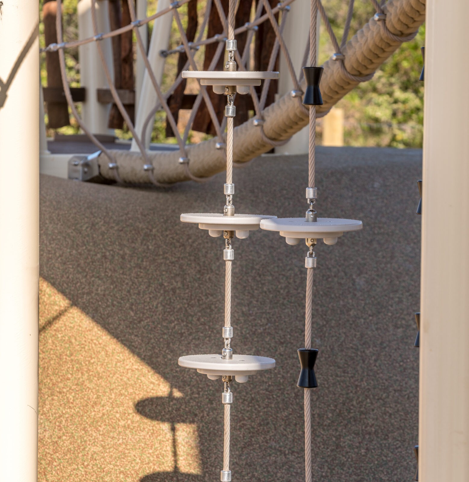 Pommel Walk | Challenge adventurers with our innovative Pommel Walk, featuring suspended HDPE stepping platforms and premium construction for an exciting balance and coordination experience. | VRI